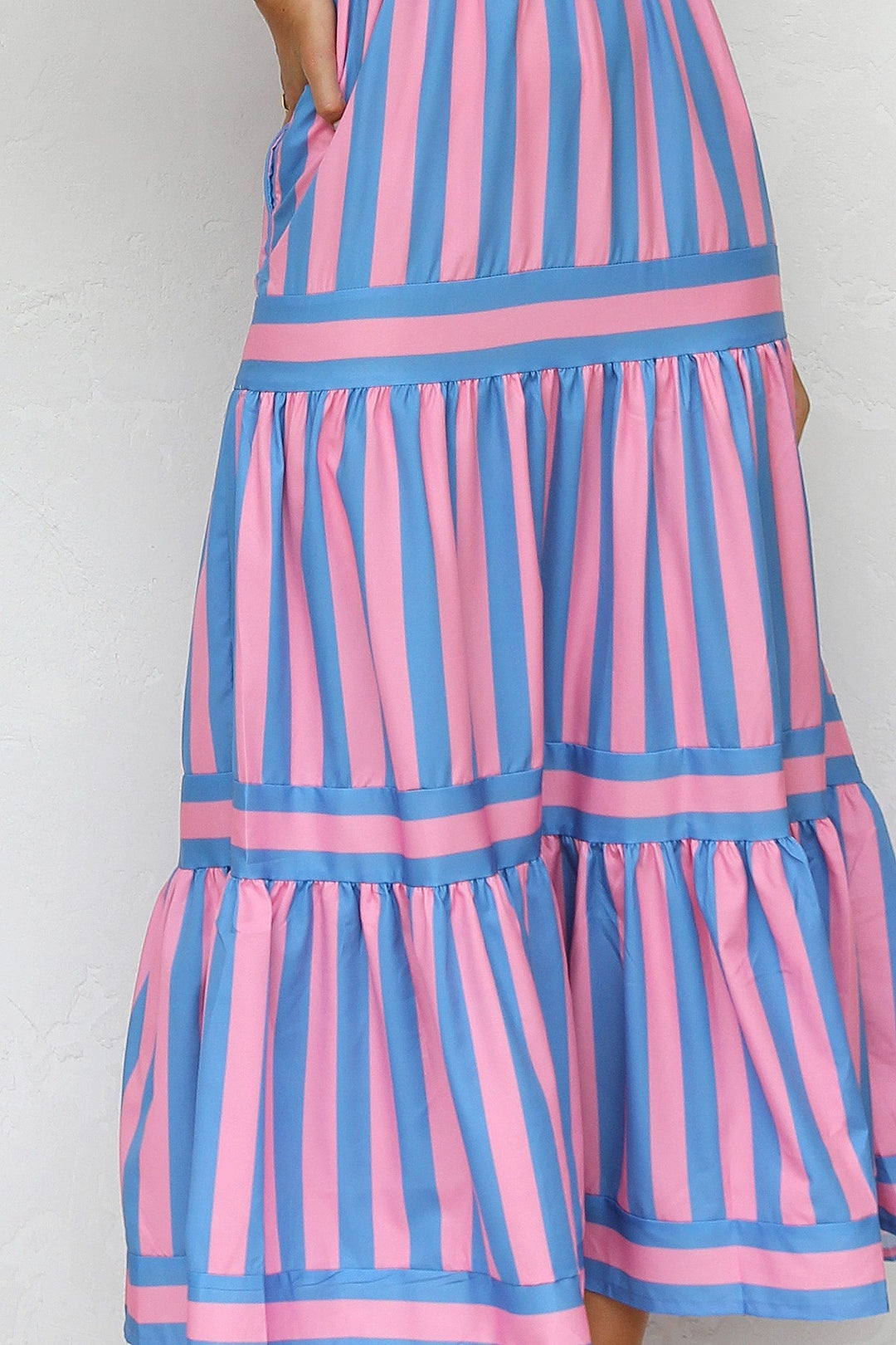 Yasmina™ — Vestido de Verano Ligero con Tirantes de Espagueti