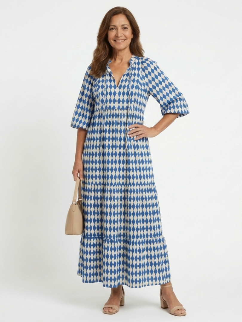 Elona | Vestido Midi Acampanado con Estampado de Diamantes