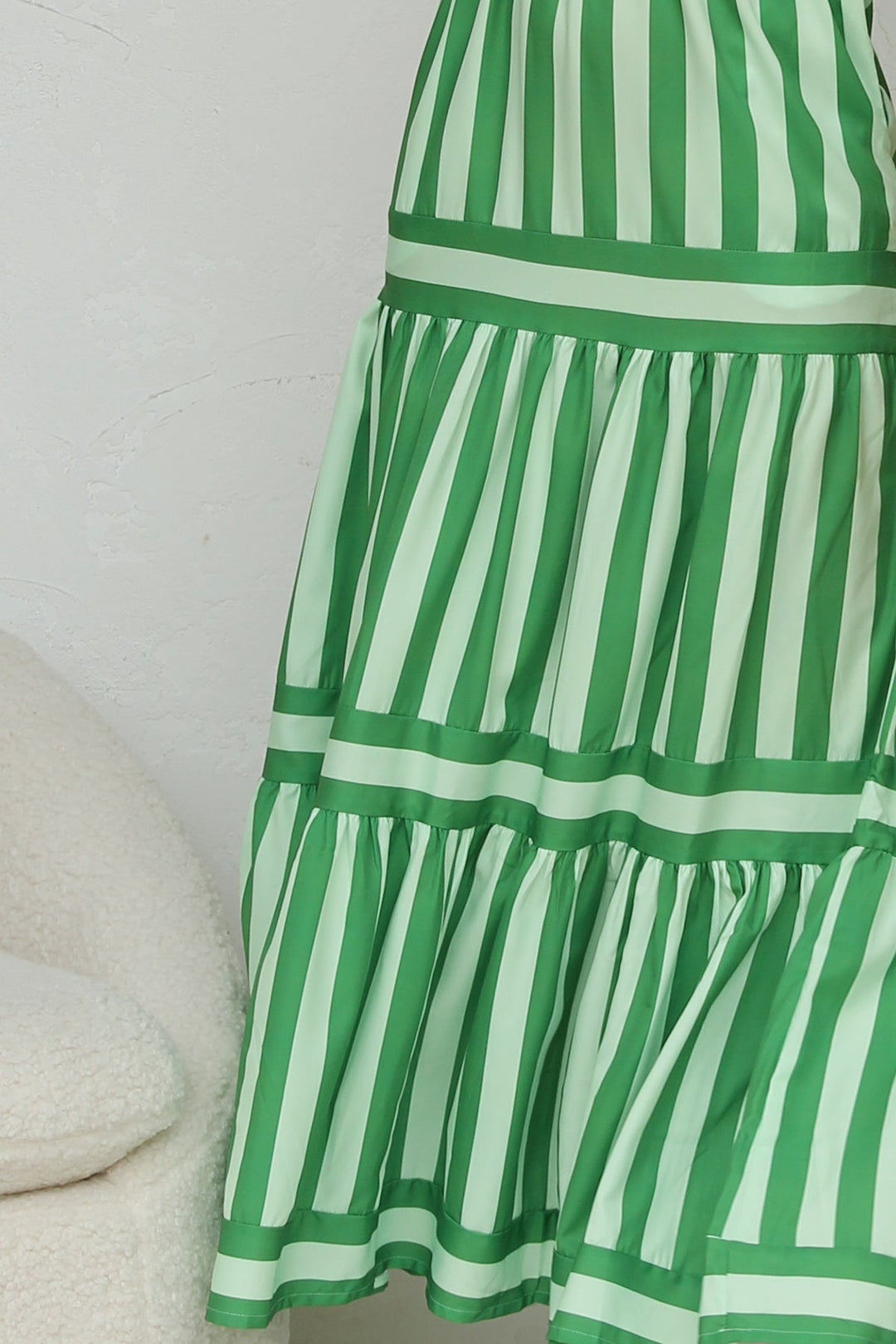 Yasmina™ — Vestido de Verano Ligero con Tirantes de Espagueti