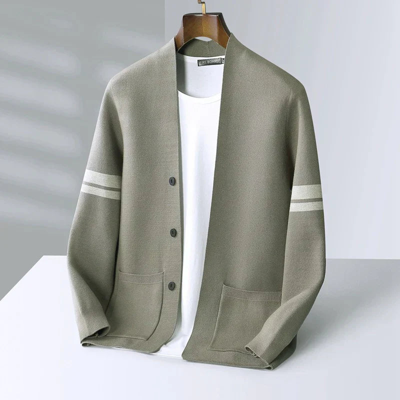 Maison Delcourt ™ | Cardigan moderne homme
