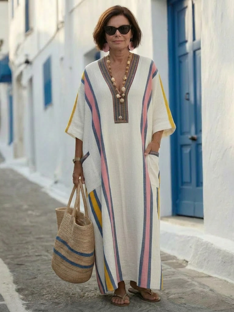 Noemi | Vestido Maxi con Cuello en V y Manga Corta con Bolsillos