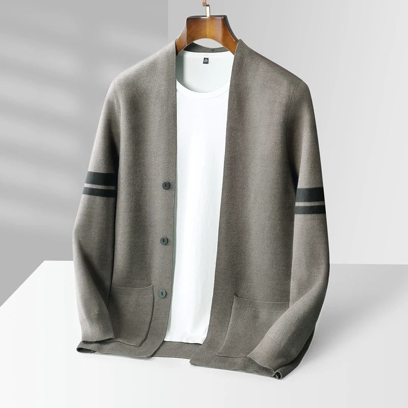 Maison Delcourt ™ | Cardigan moderne homme