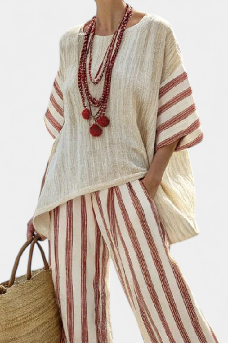 Rosalinda – top a rayas rústico elegante y pantalones de lino crema